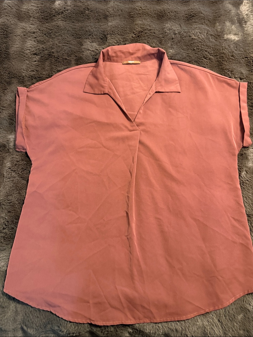 Relaxed Collared Short-Sleeve Blouse in Dusty Rose